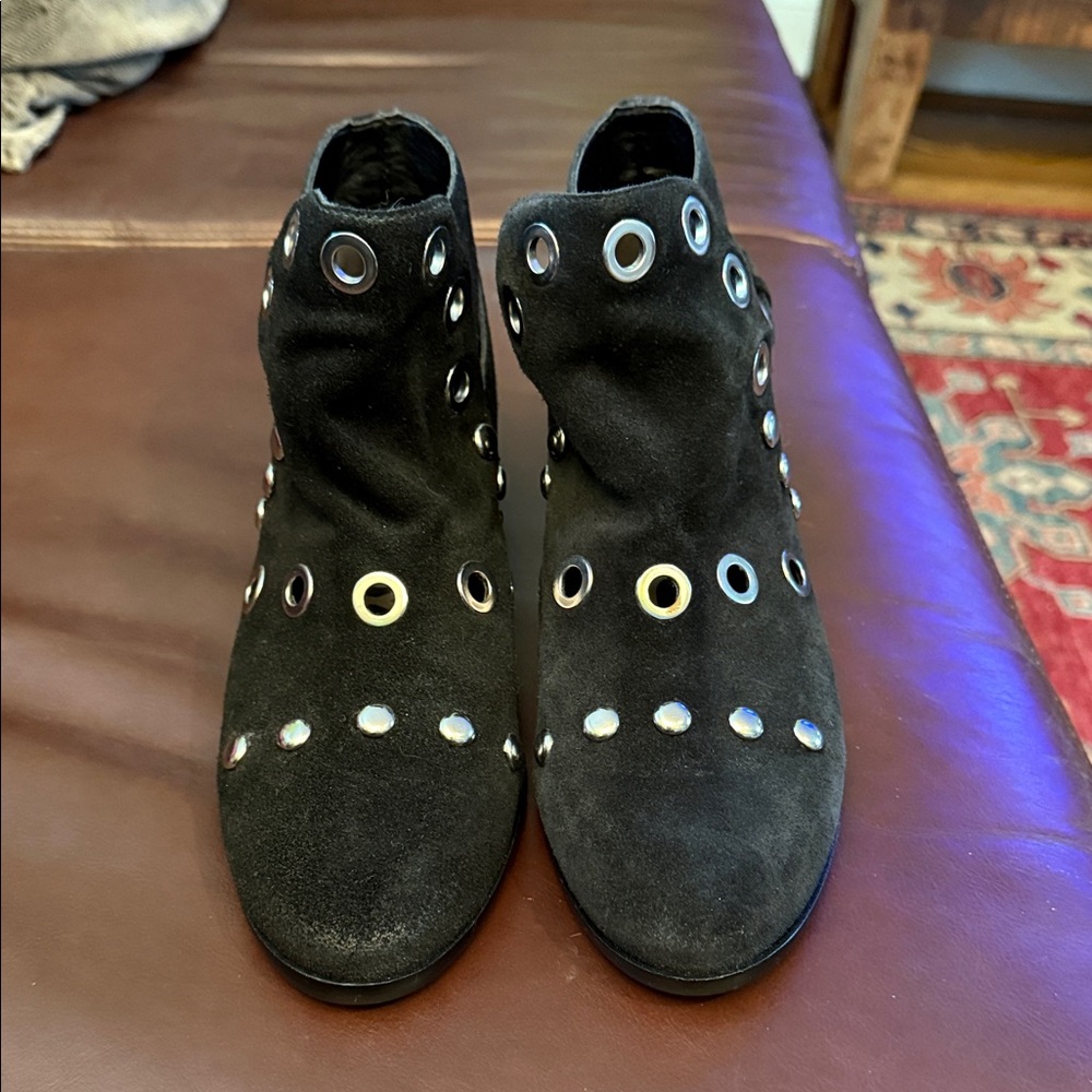 Sam Edelman Stylish Black Suede Ankle Boots with Eyelet Detailing